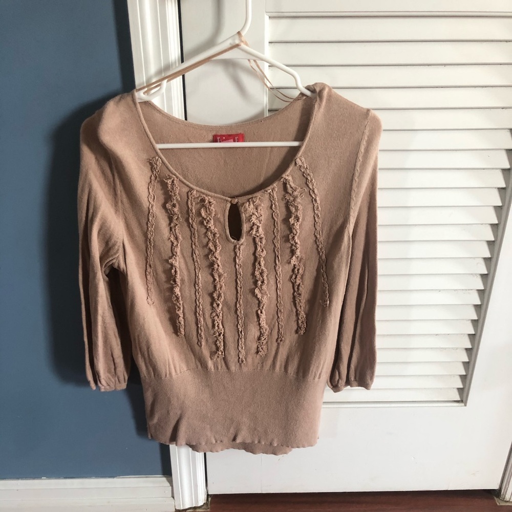 Ruffle shirt